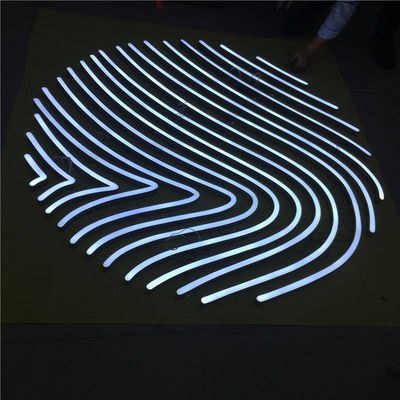 Las tiras llevadas encendidas al aire libre iluminaron las muestras DC12V del negocio de las letras de la señalización