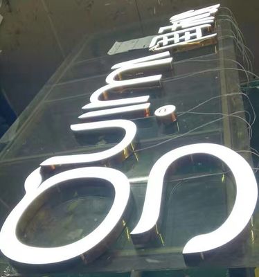 CE delantero ROHS de la muestra de la letra de canal de la tienda de aluminio líquida de la resina