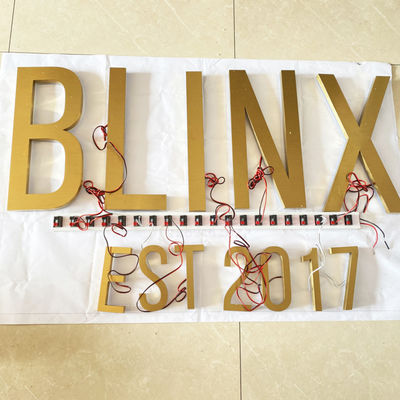 El cepillo SS del oro iluminó las letras de canal Logo Sign Highspan