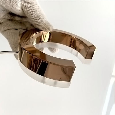 Muestra retroiluminada del metal del moho anti de acero de las letras de Rose Gold Mirror Backlit Stainless