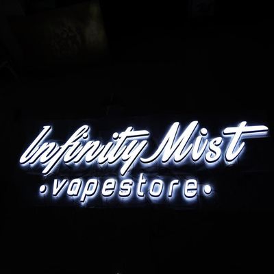 Caras dobles que encienden la señalización que pone letras de acero inoxidable AC110V-240V de las letras de acrílico del LED