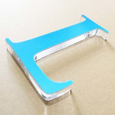 Alfabeto de acrílico de la muestra 3D de la letra del logotipo 3D de la oficina interior con la impresión ULTRAVIOLETA