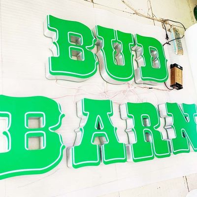 El ODM llevó el aluminio 3d pone letras a la caja de luz de acrílico del alfabeto del 10cm