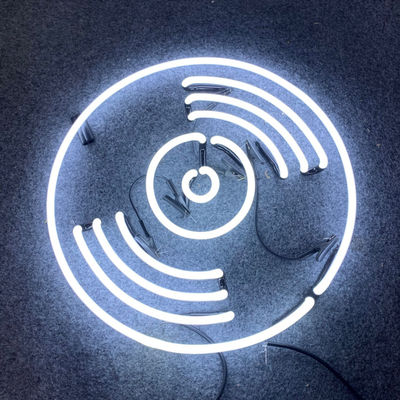 Los restaurantes almacenan la barra de neón personalizada llevada firman el tablero de acrílico de la señal de neón