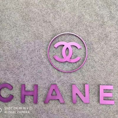 La muestra de aluminio de encargo del metal de la publicidad 3d pone letras a moho anti