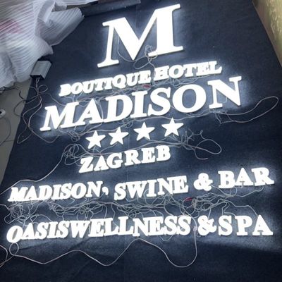 12m m Acrylic Company Logo Wall Sign Aluminum Channel pone letras a moho anti