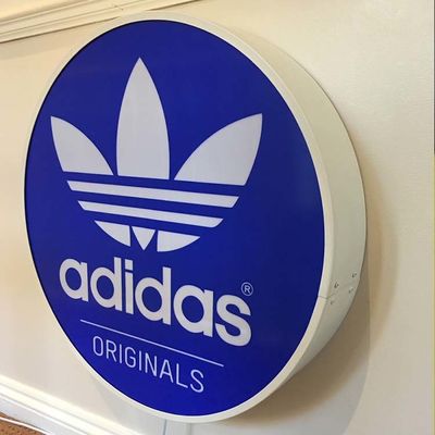 Publicidad interior al por menor de la señalización 3D de la caja de luz de la tienda de la UL de ROHS