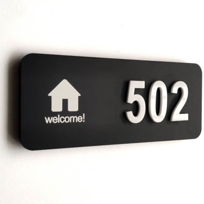 El laser de HIGHSPAN cortó las muestras de acrílico constructivas de Wayfinding de la sala de reunión de la muestra