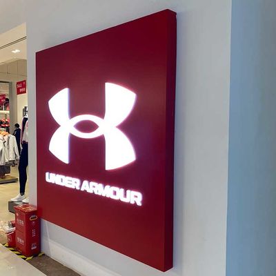 El acrílico de acero inoxidable de la muestra del edificio del hotel llevó letras de canal iluminadas