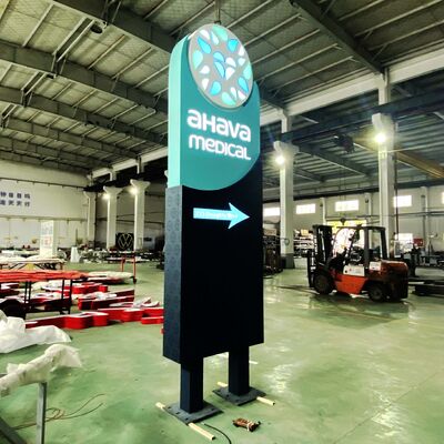 Productos de señalización de edificios personalizados diseñados para combinar la estética de la durabilidad y la funcionalidad para una señalización exterior efectiva