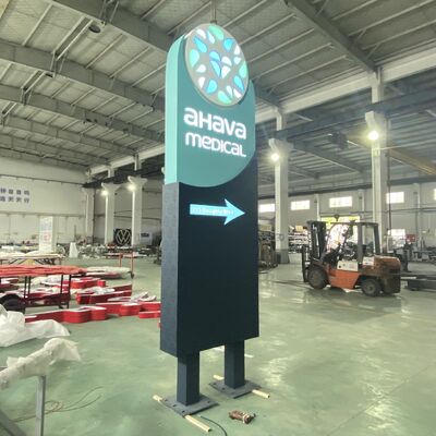 Productos de señalización de edificios personalizados diseñados para combinar la estética de la durabilidad y la funcionalidad para una señalización exterior efectiva