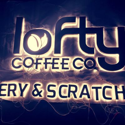 Las letras de canal retroiluminadas de acrílico de la resina modificaron 12VDC para requisitos particulares cromado cepillado