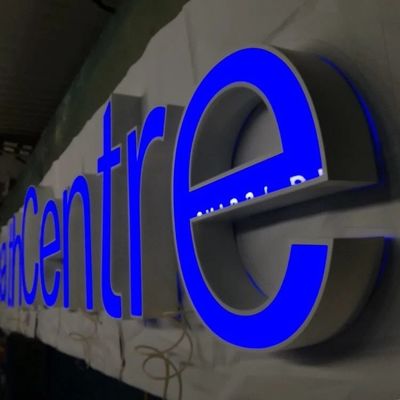 Colores de Logo Channel Letter Sign Custom PMS del frente de la tienda de la tienda