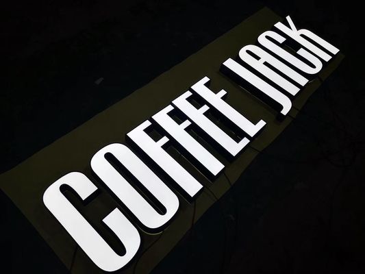 La muestra fabricada 3D de la letra de canal del metal llevó la muestra de la caja de luz